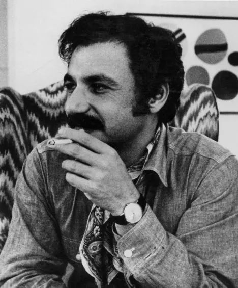 LV韩国开新店上热搜，网友：怎么这么丑？设计师：我乱来的