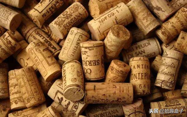 红酒软木塞破损没有开瓶器怎么开,红酒忘带开瓶器