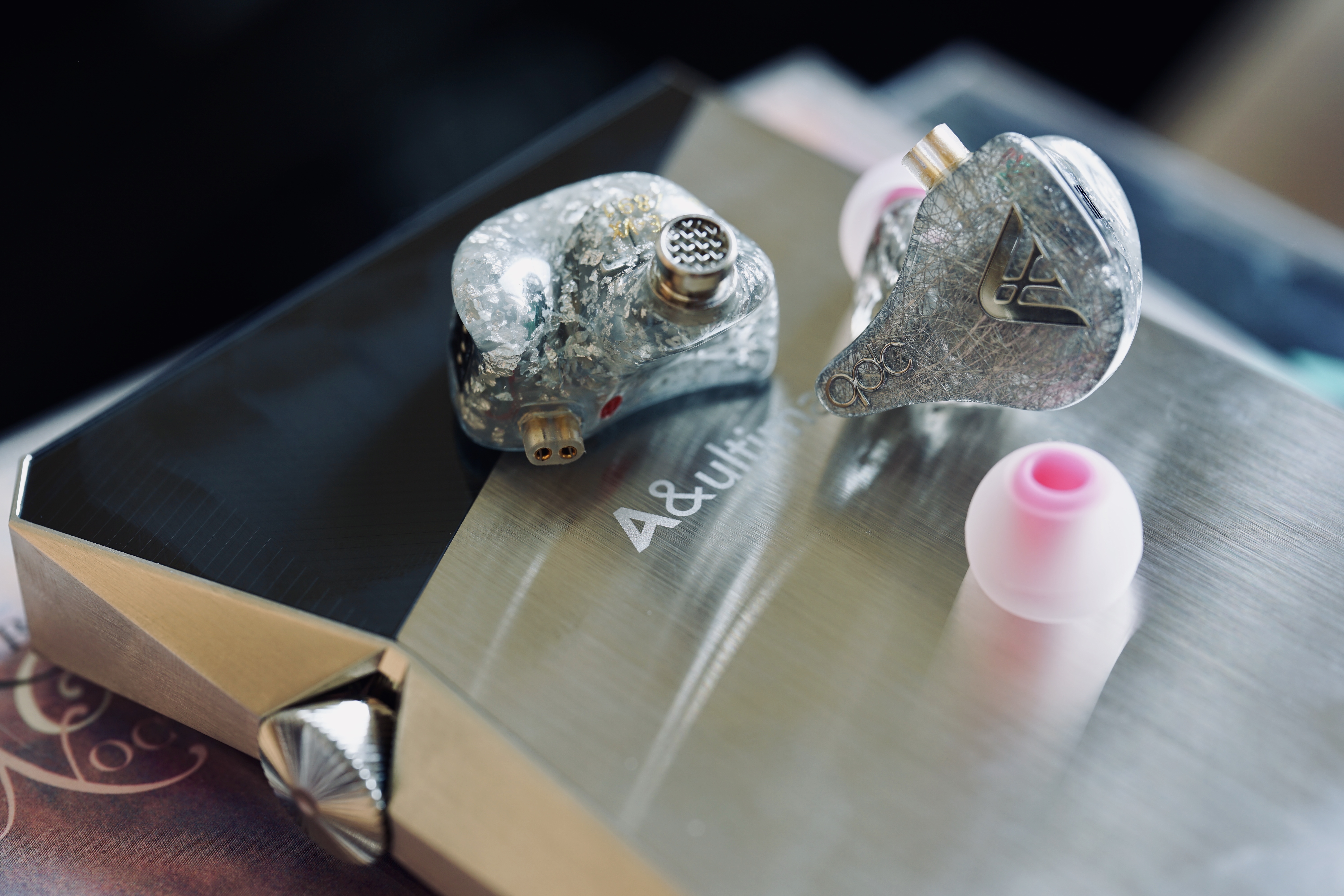 qdc耳机好还是bgvp耳机好,qdc耳机哪个性价比最好