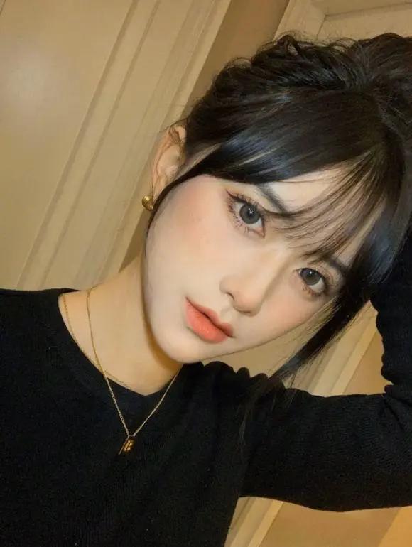 思雅拉花染丹颜养肤腮红膏新品上市，皮肤自然红晕仿佛天生！