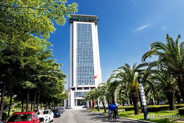 这所华侨大学很“低调”，不是211高校，但社会口碑十分好！