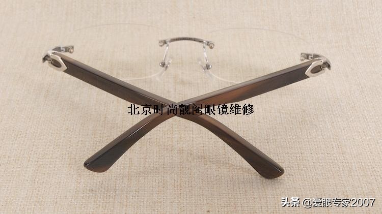 卡地亚眼镜原装镜片有什么效果 (卡地亚眼镜的缺点)