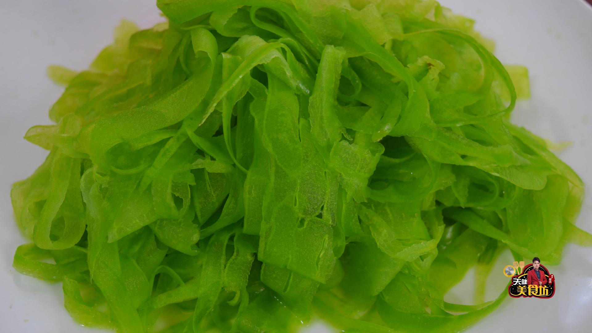 凉拌苦瓜最好吃的家庭做法,适合糖尿病人吃的凉拌苦瓜怎么做