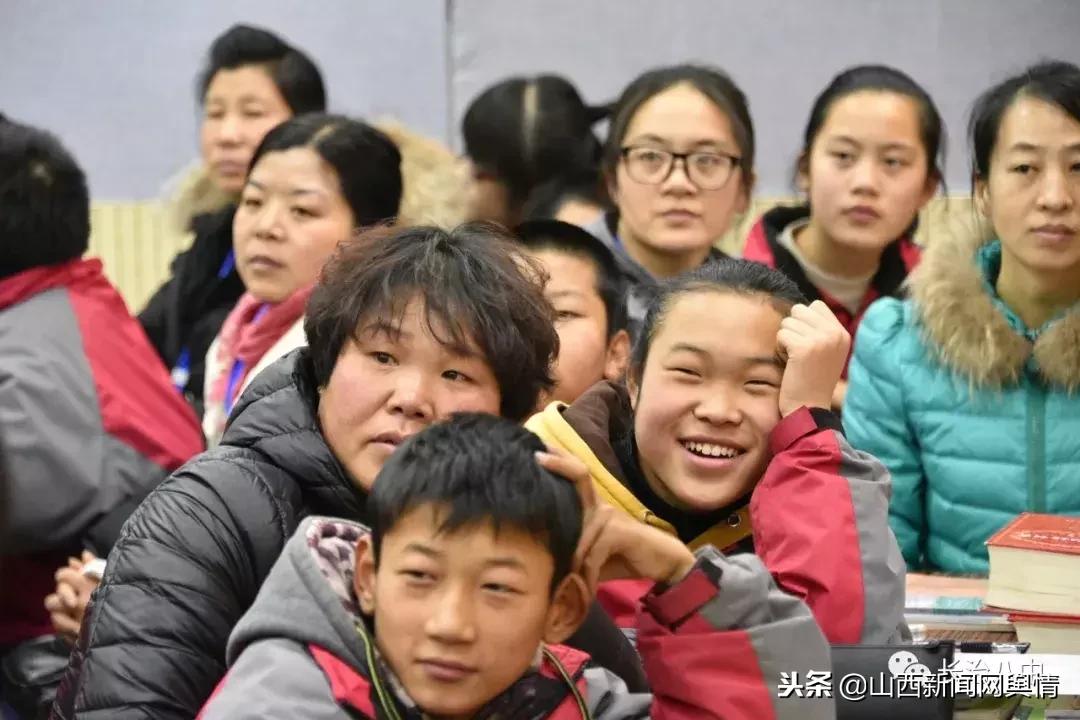 家校共育家长进课堂合力助成长,家校共育家长进课堂