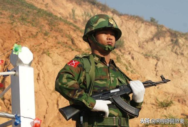 中国军人站岗真是一动不动吗,解放军站岗纹丝不动