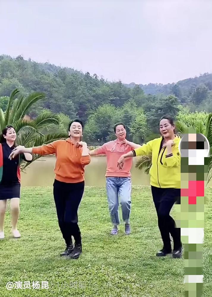 杨坤年轻时跳舞,杨坤跳舞视频