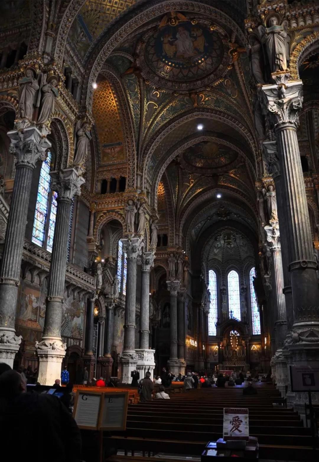 去法国旅行的小镇,浪漫的法国之旅旅游攻略