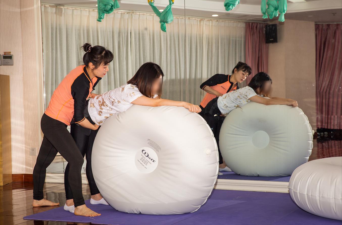 打着进货名义买成人尿不湿，她偷偷藏着这个秘密十几年