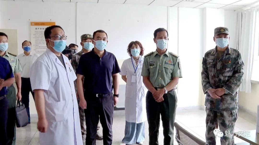 区领导检查征兵体检工作的问题,视察指导征兵体检工作新闻