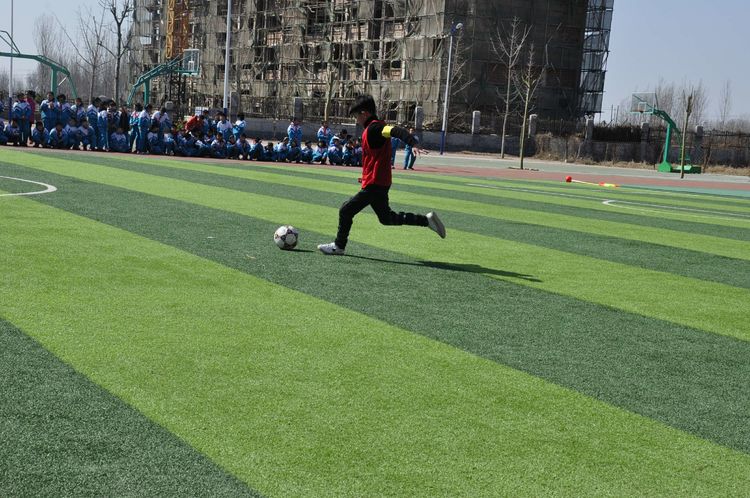 枣庄市建设路小学足球比赛,枣庄薛城区临山小学足球比赛