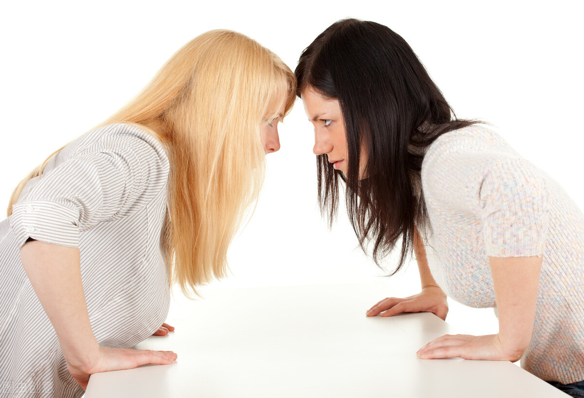 老婆对婆婆态度不好怎么办,婆婆对我不好老了我该不该伺候