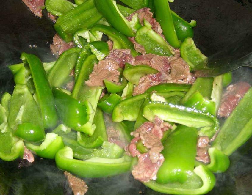 炒牛肉太硬嚼不烂怎样补救,炒牛肉放什么不会那么硬