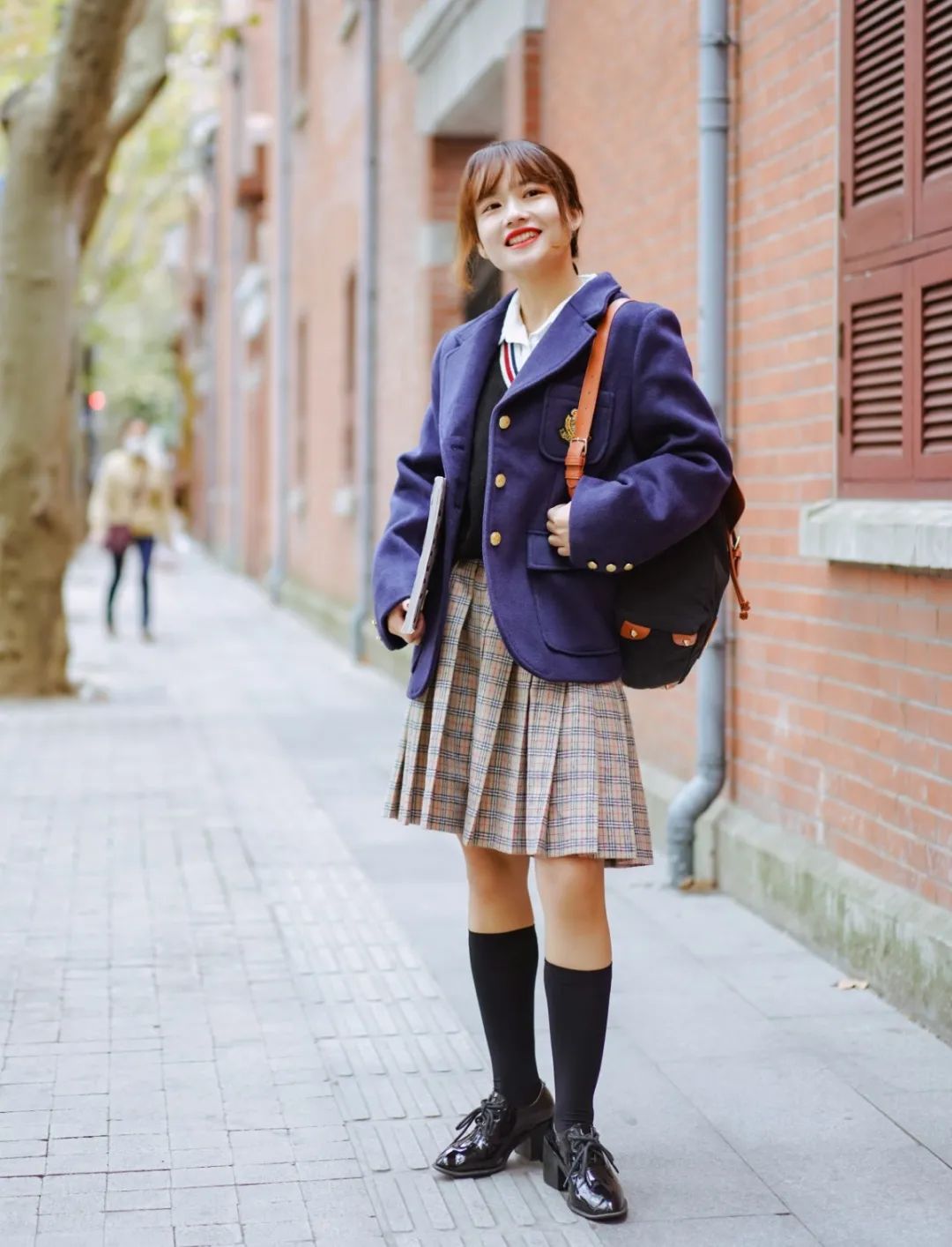 胖人冬天穿什么又暖和又显瘦,春季不会穿教你3招减龄又百搭