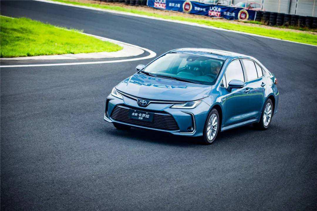 卡罗拉2022款车主评价,卡罗拉家族月销3万辆背后的秘密