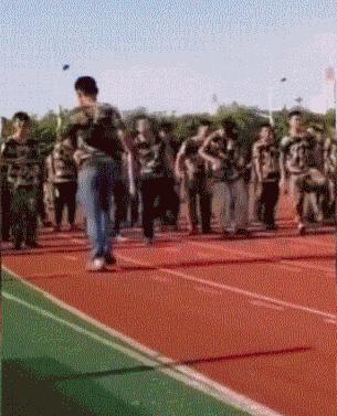 我参加的不是军训，绝壁是人体艺术展啊