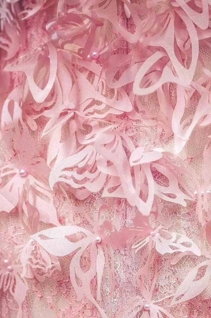 兰公子变身“巧手神探”百乐门老板娘｜纸上刺绣，别具匠心