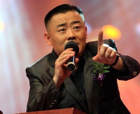 喝咖啡高雅吃大蒜低俗周立波原话,周立波咖啡高雅