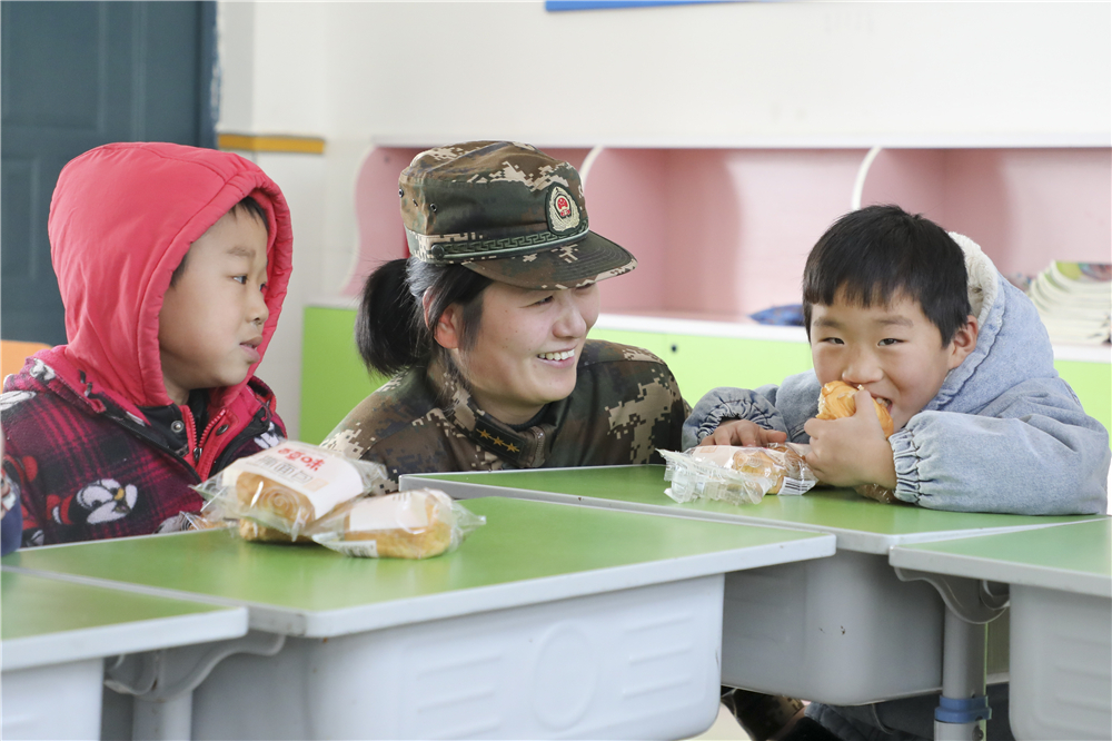 爱心进校园，呵护暖童心——*警武**江苏总队宿迁支队关爱呵护驻地留守儿童侧记