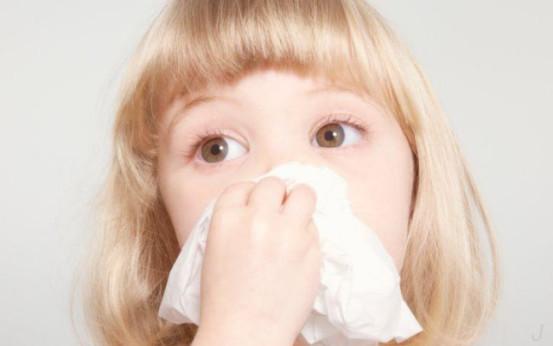 这个年龄就把孩子送幼儿园，长大容易自卑