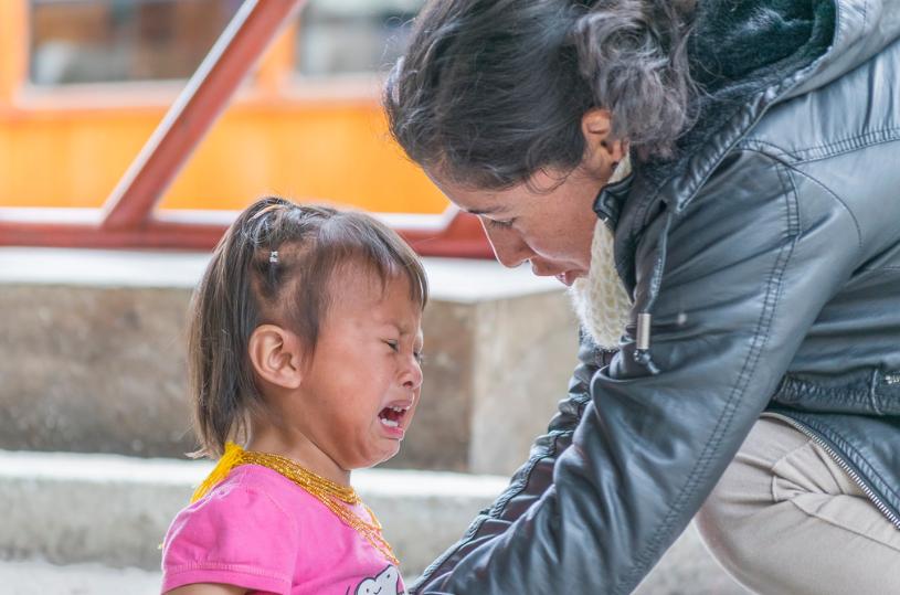 24岁宝妈带着两个孩子,25岁宝妈独自带两个宝宝