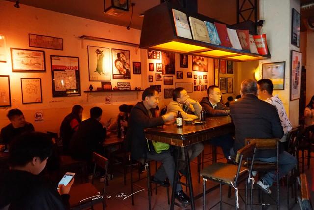 成都出名的几大酒吧是哪些,成都最有名酒吧