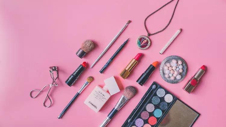 过期的化妆品如何变废为宝儿童,过期十年的护肤品怎么变废为宝