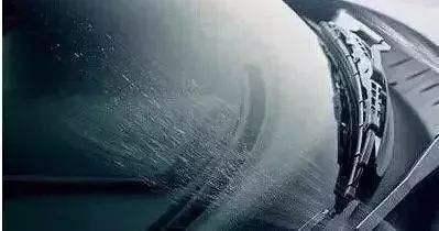 车漆表面的麻点是什么造成的,车漆麻点生锈