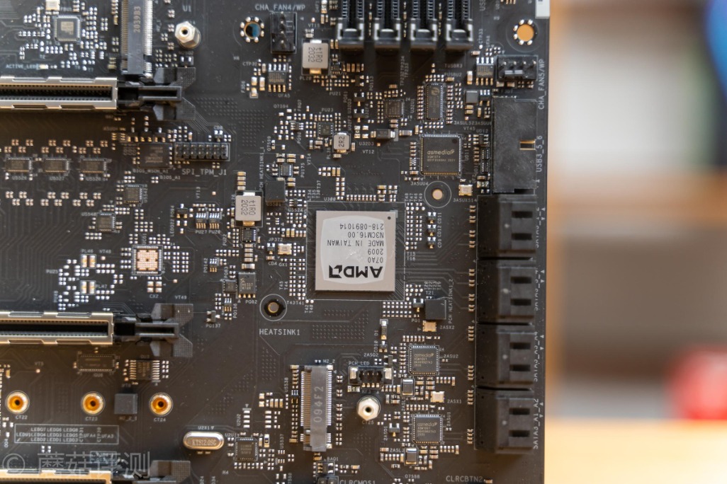 雷蛇华擎x570主板怎么样,华擎x570太极雷蛇定制款主板赏析