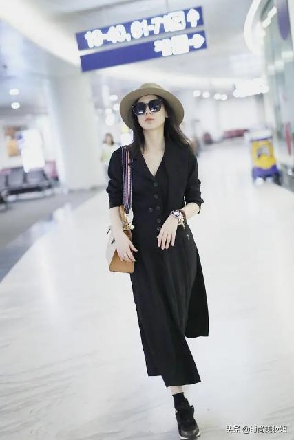 黄圣依黑色露肩装连衣裙优雅迷人,黄圣依黄色连衣裙套装