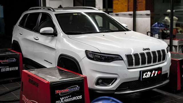 吉普自由光2.0t变速箱油,吉普自由光2.0t动力