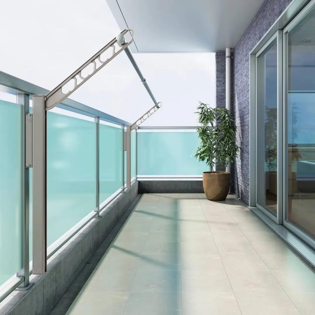 日本无阳台晾衣,日本主妇阳台晾衣