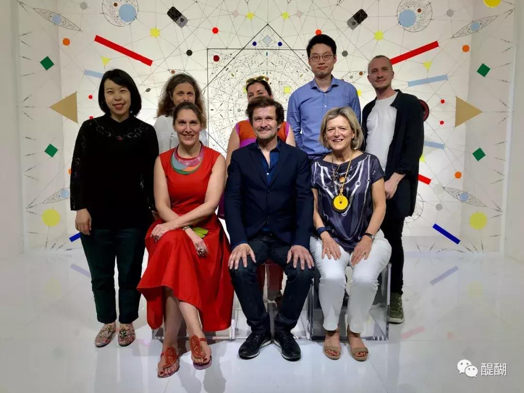 艺术家讲解纪录片,艺术家曼陀罗