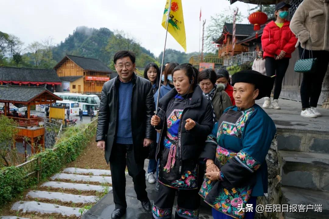 宝中旅游打响湖南省内游复工复产第一枪——山河无恙，与抗疫英雄同行湘西