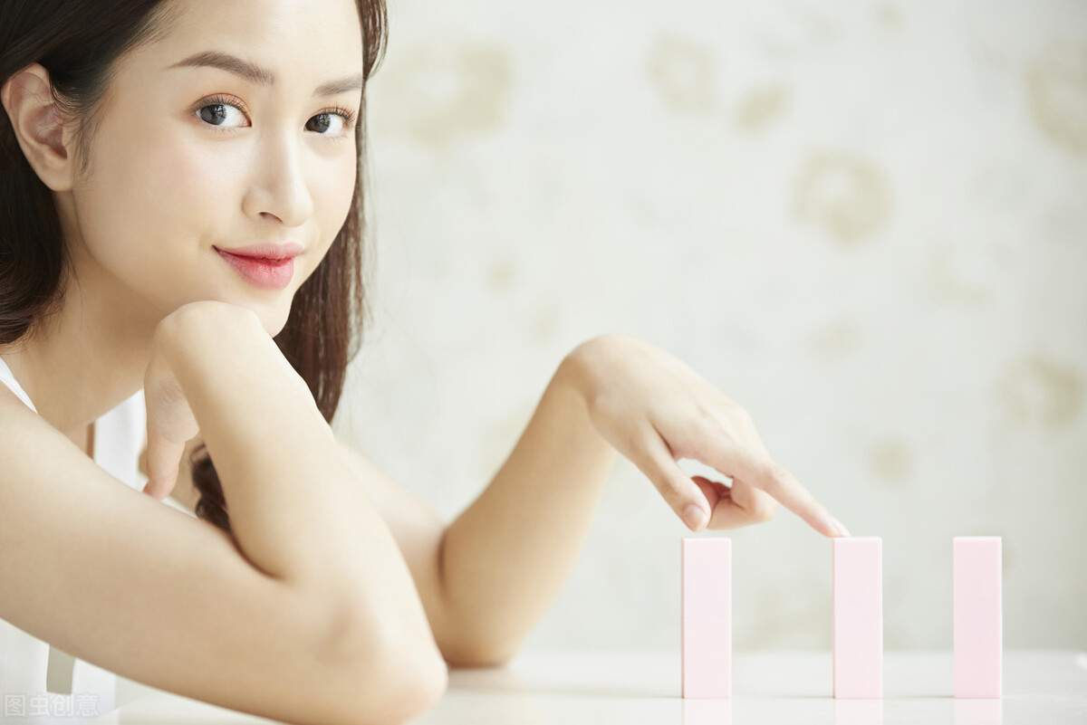 治痘用异维a酸软胶囊有效果吗,异维a酸软胶囊吃多久才不会长痘