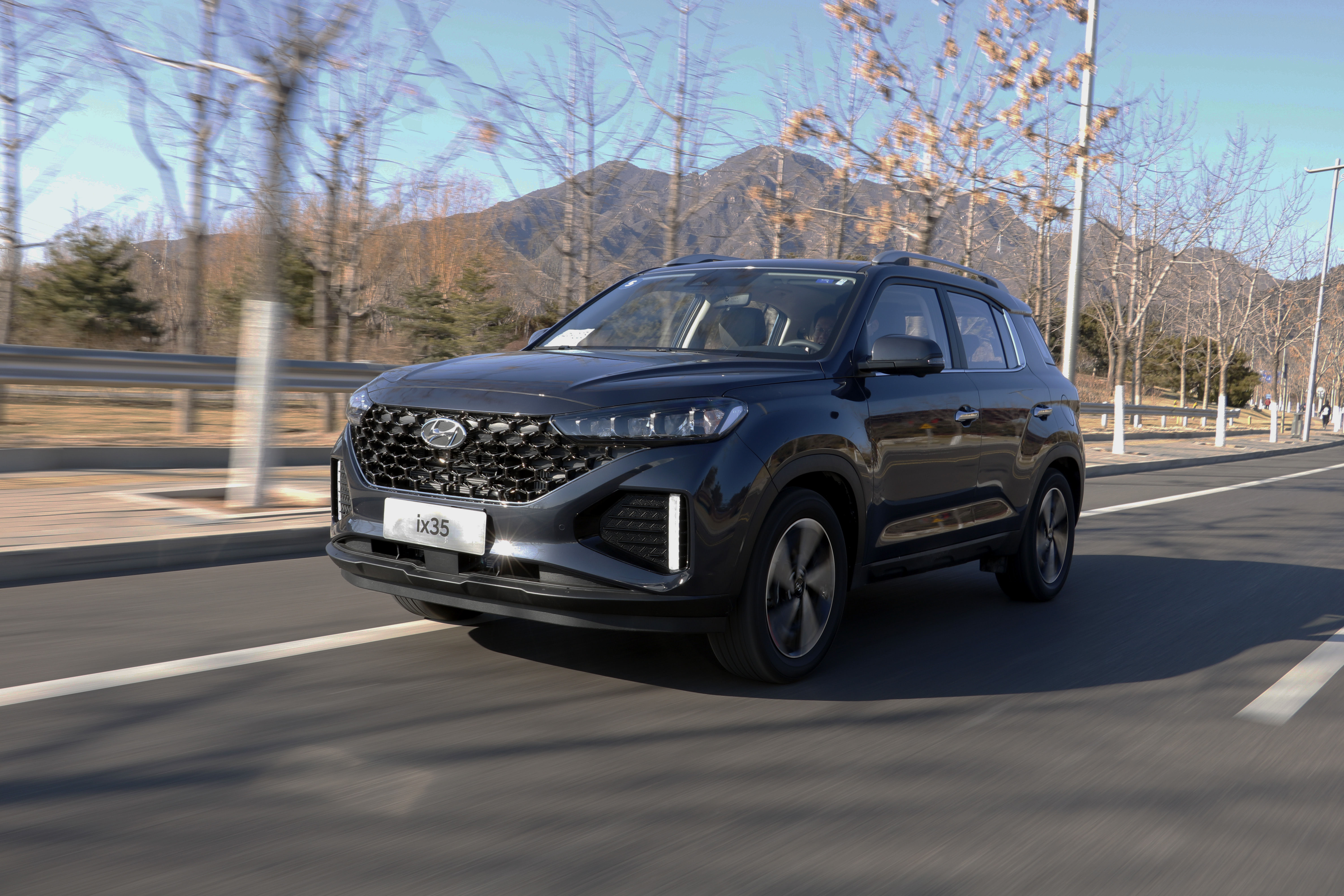 试驾新款北京现代ix35视频,颜值提升前后对比