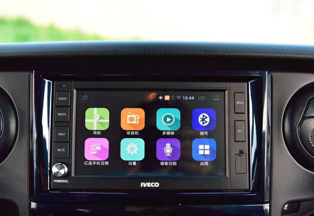 二手欧胜依维柯长轴可以挂蓝牌,自动挡依维柯欧胜蓝牌工程车