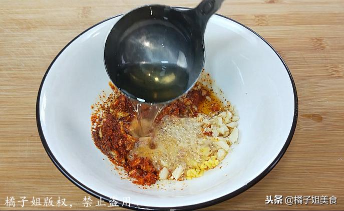 想吃正宗酸辣粉很简单,想吃酸辣粉要不要去买