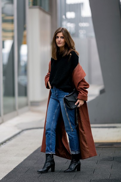 被靴子挑花眼怎么破？一双基础半靴三个组合方式，职场时尚挺简单