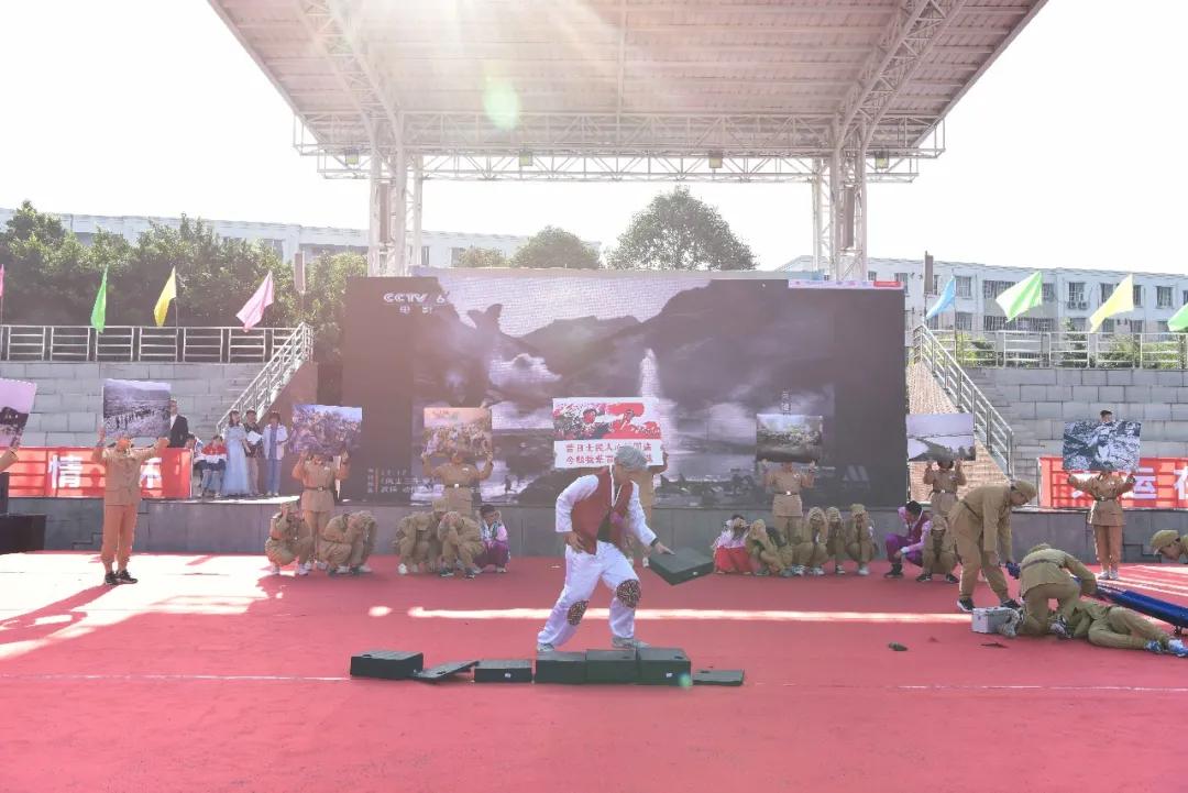 机器人在技能大赛上尬舞,世界机器人舞冠军挑战赛