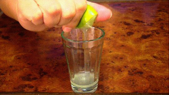 世界经典鸡尾酒大全珍藏版,鸡尾酒入门篇最常用的六款基酒