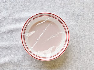 一碗糯米粉一个芒果,一碗糯米粉一个紫薯