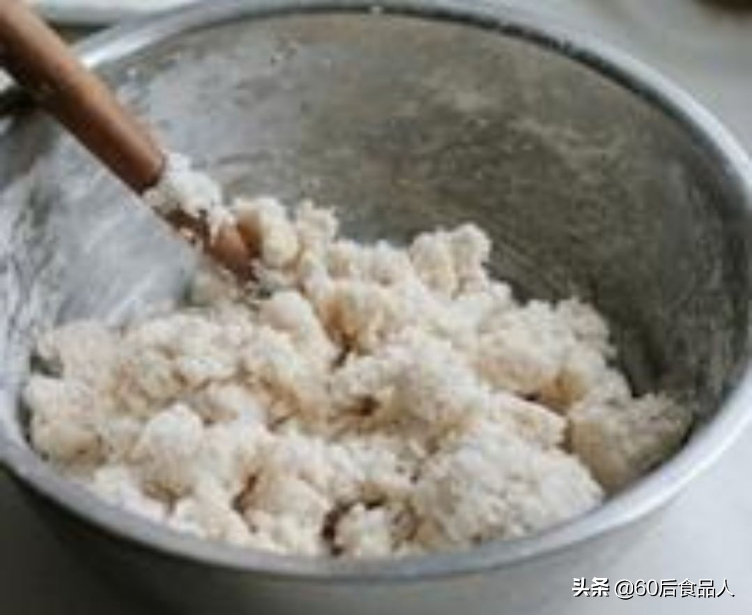 烫熟的面粉可以做什么,烫面加酵母发酵能做馒头吗