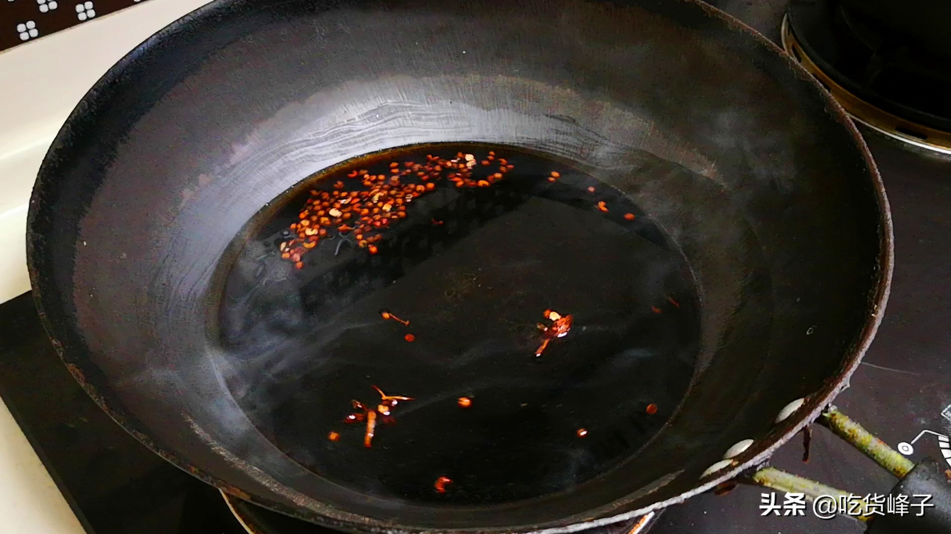 腌辣椒关注事项,腌辣椒时只加盐就大错特错