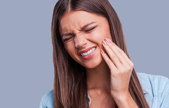 牙疼不是病，治起来很带劲，根管治疗如何保证过年不饶大鱼大肉？