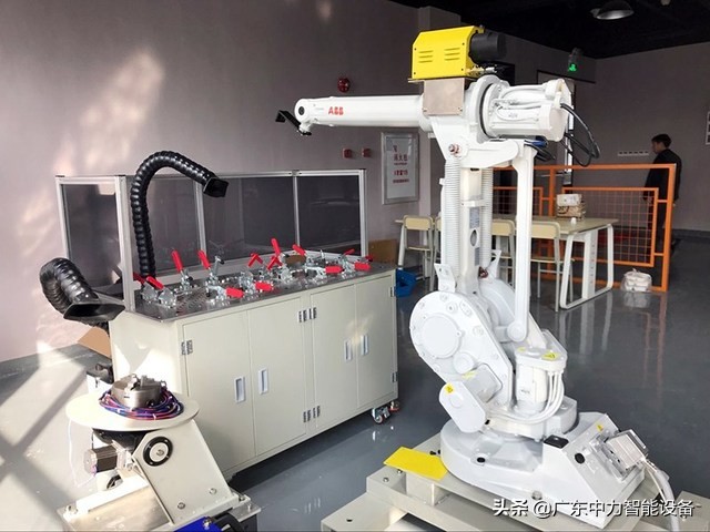 工业机器人操作与基础编程试卷,panasonic工业机器人编程教学