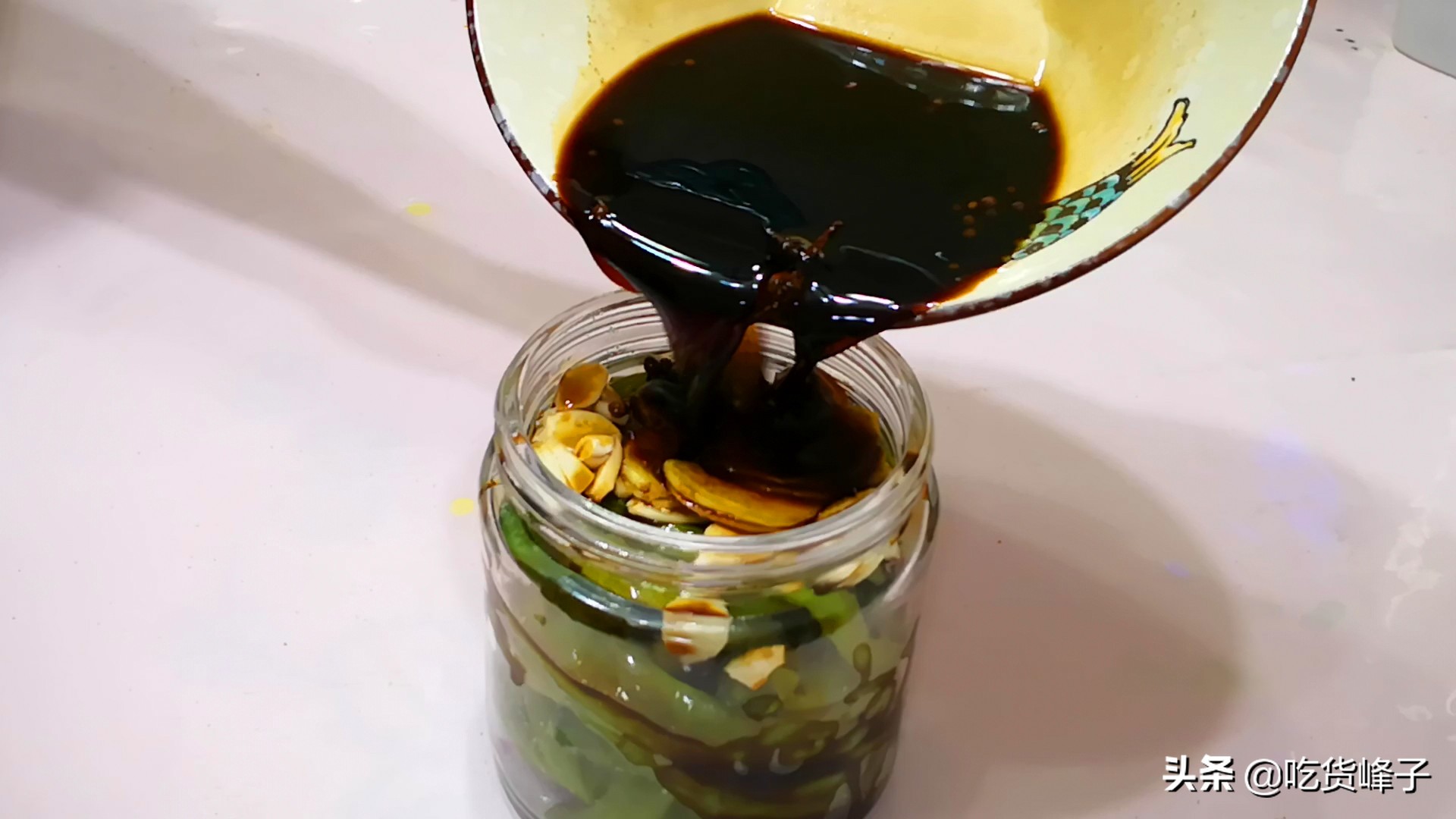 腌辣椒关注事项,腌辣椒时只加盐就大错特错