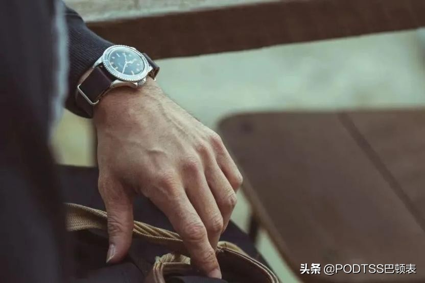 为什么型男们都喜欢戴腕表？