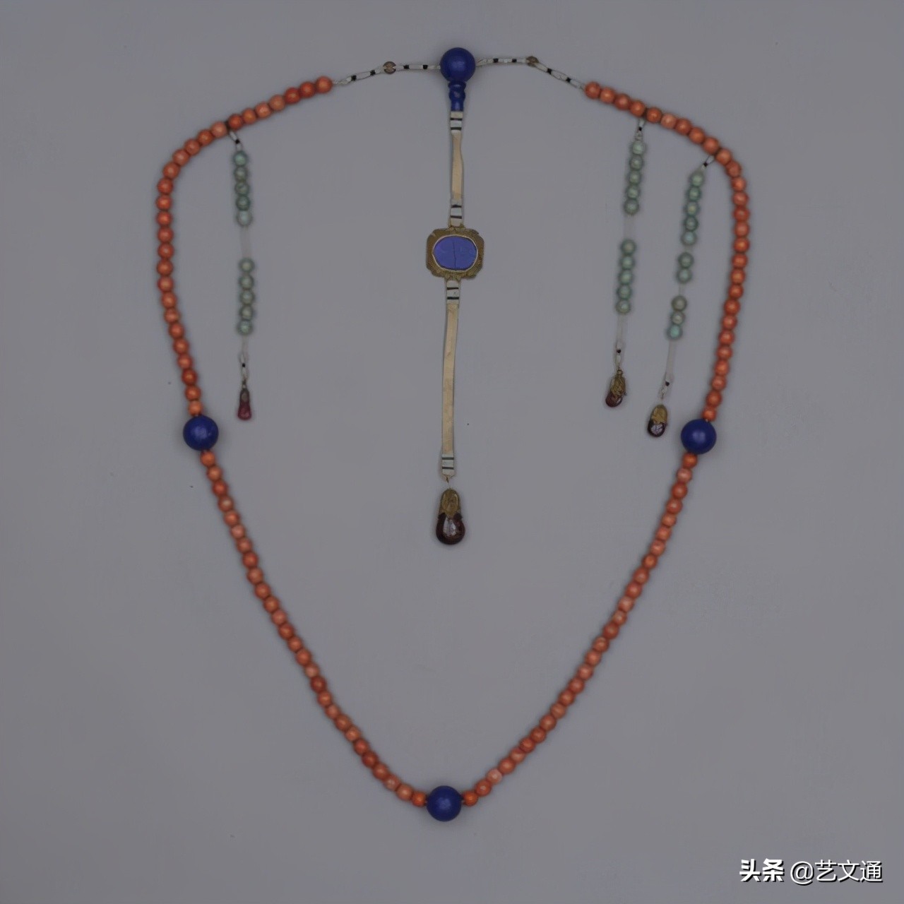 朝珠是朝廷发的吗,皇帝的朝珠值多少钱