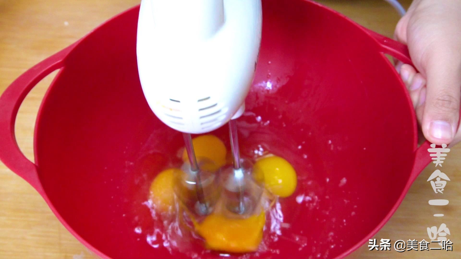 老式鸡蛋糕的做法得焖一下吗,超简单的老式鸡蛋糕的做法