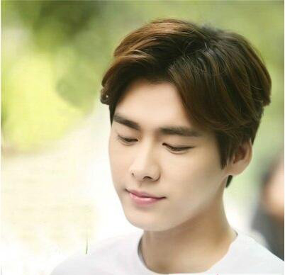 自然卷男生适合什么发型大全,男士自然卷适合的发型图片2022年